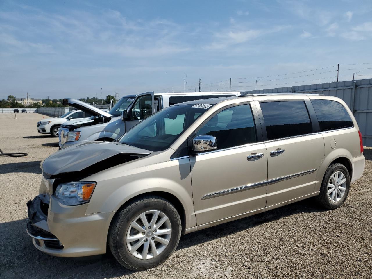 CHRYSLER TOWN & COUNTRY LIMITED PLATINUM
