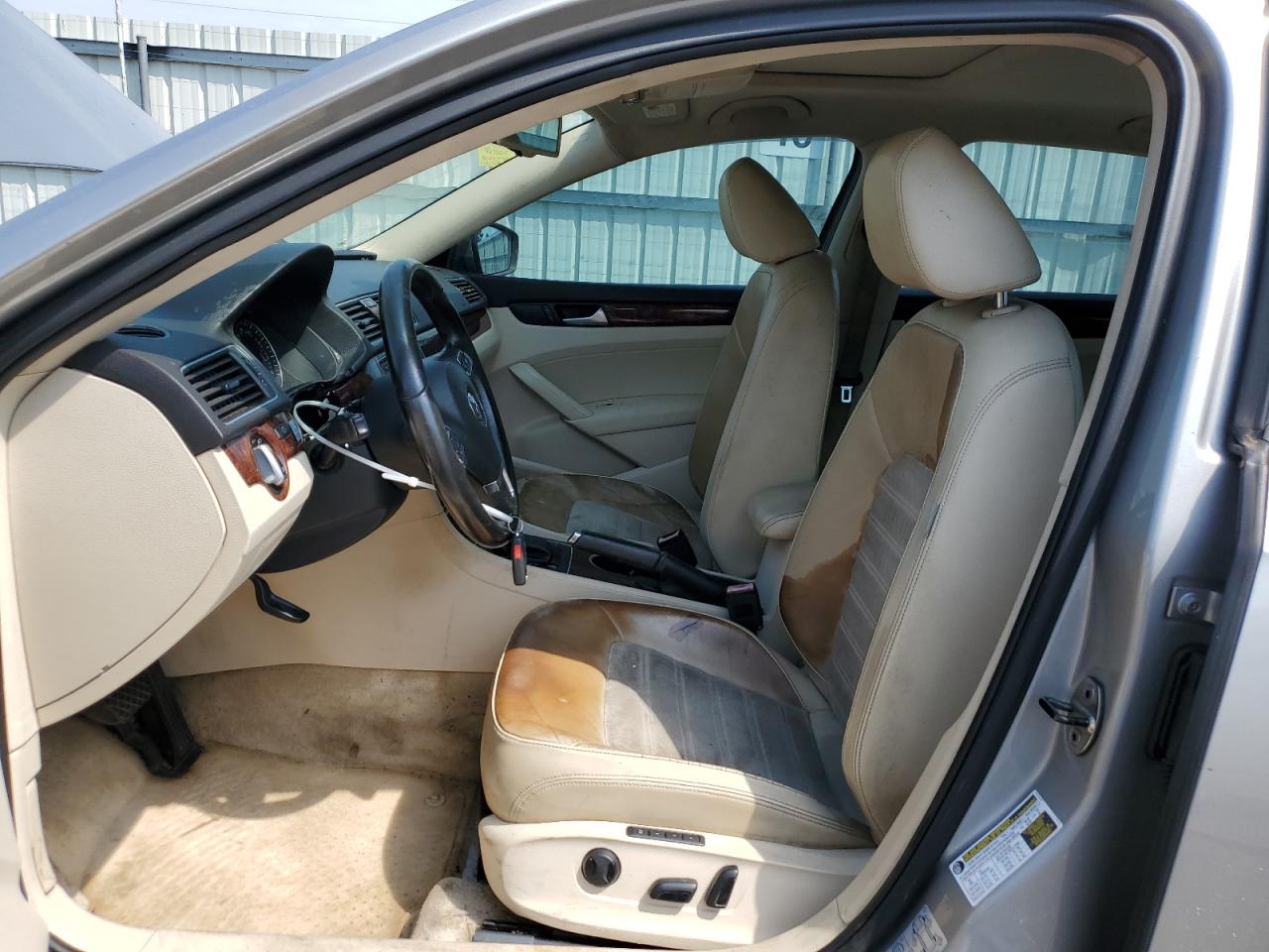 VOLKSWAGEN PASSAT SEL