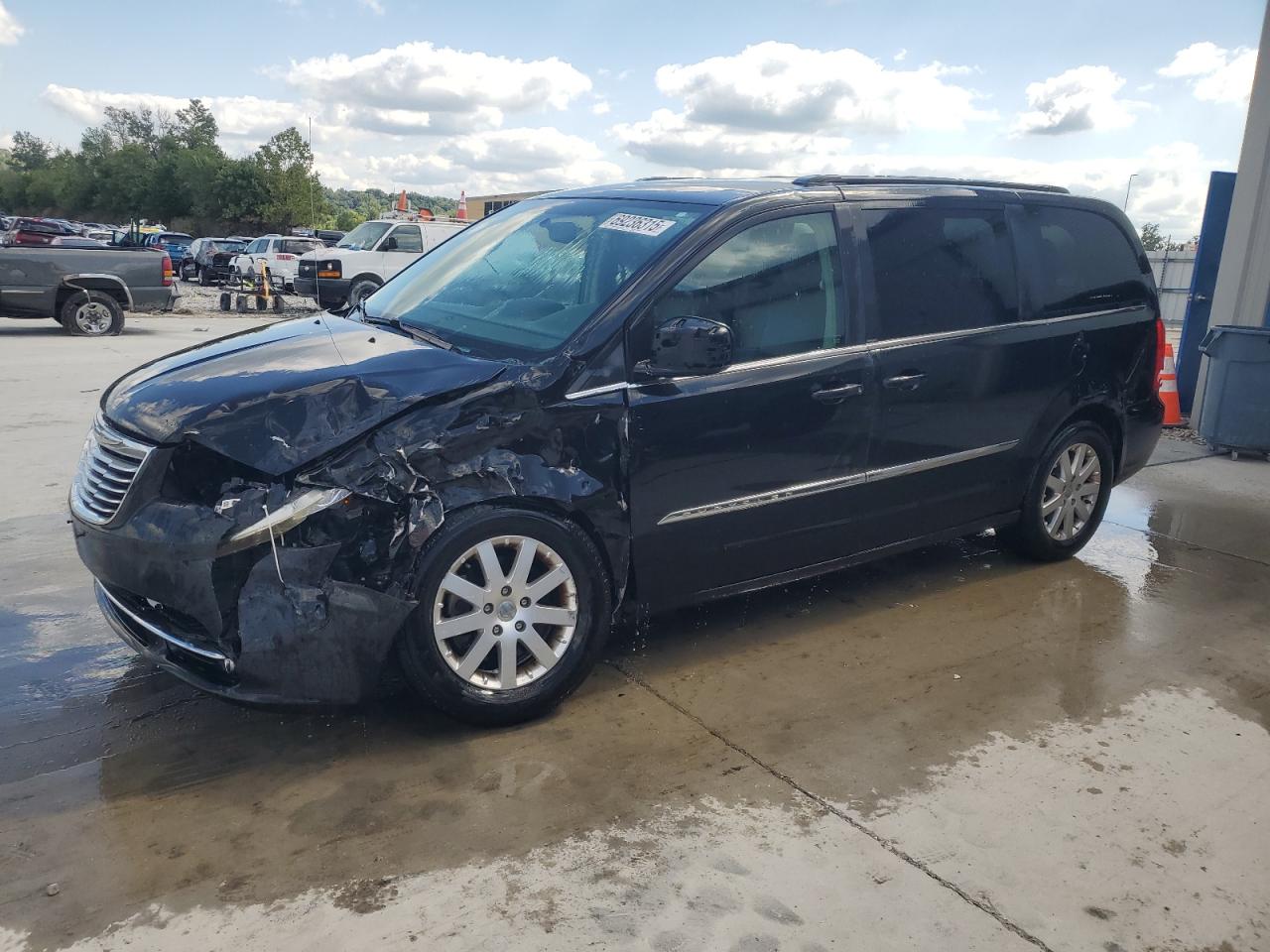 CHRYSLER TOWN & COUNTRY TOURING