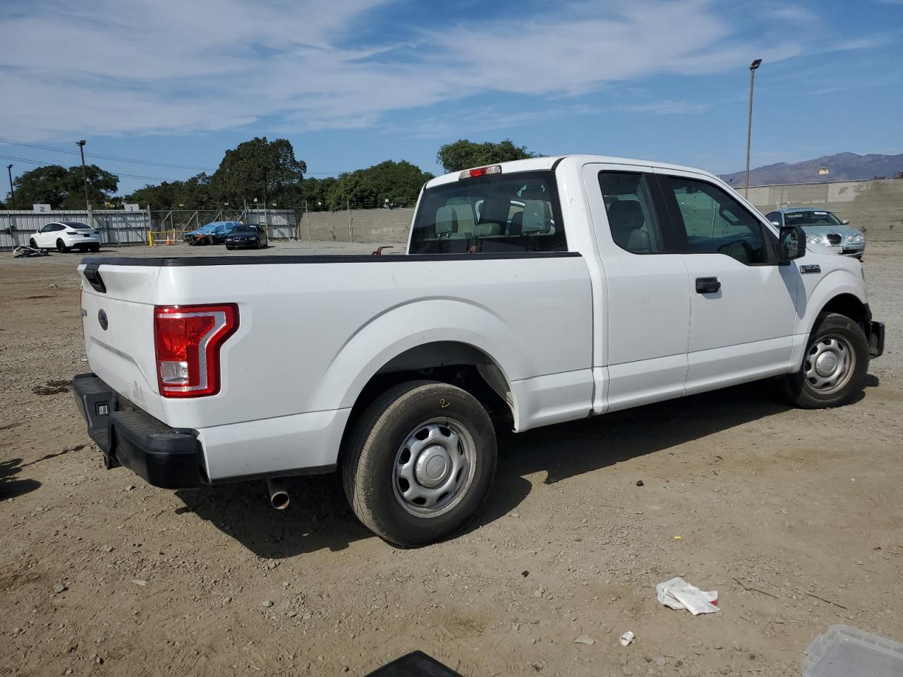 FORD F-150 SUPER CAB