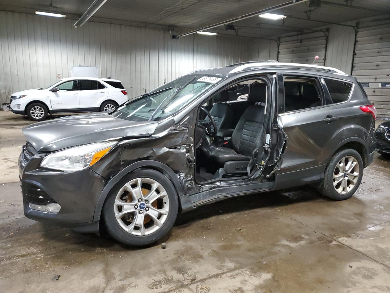FORD ESCAPE TITANIUM