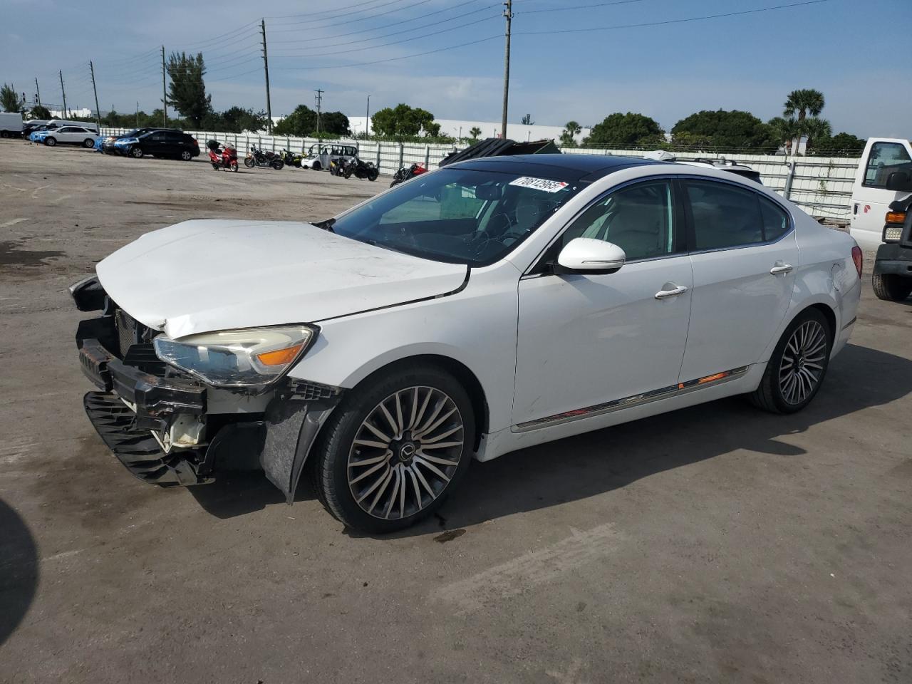 KIA CADENZA PREMIUM