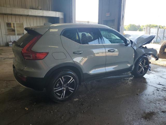 2025 VOLVO XC40 CORE YV4L12UJ5S2603636