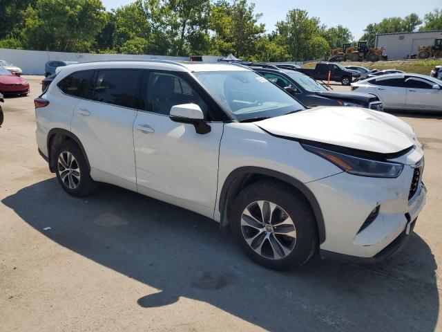 2021 TOYOTA HIGHLANDER XLE 5TDHZRBH1MS540296
