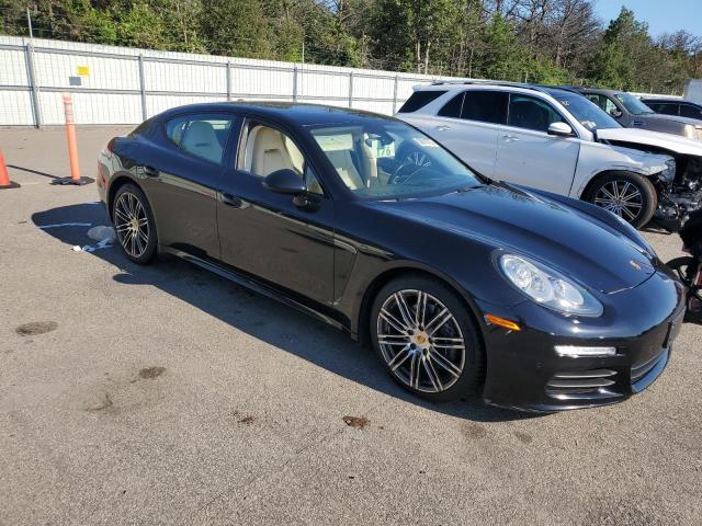 2016 PORSCHE PANAMERA 2 WP0AA2A71GL004382
