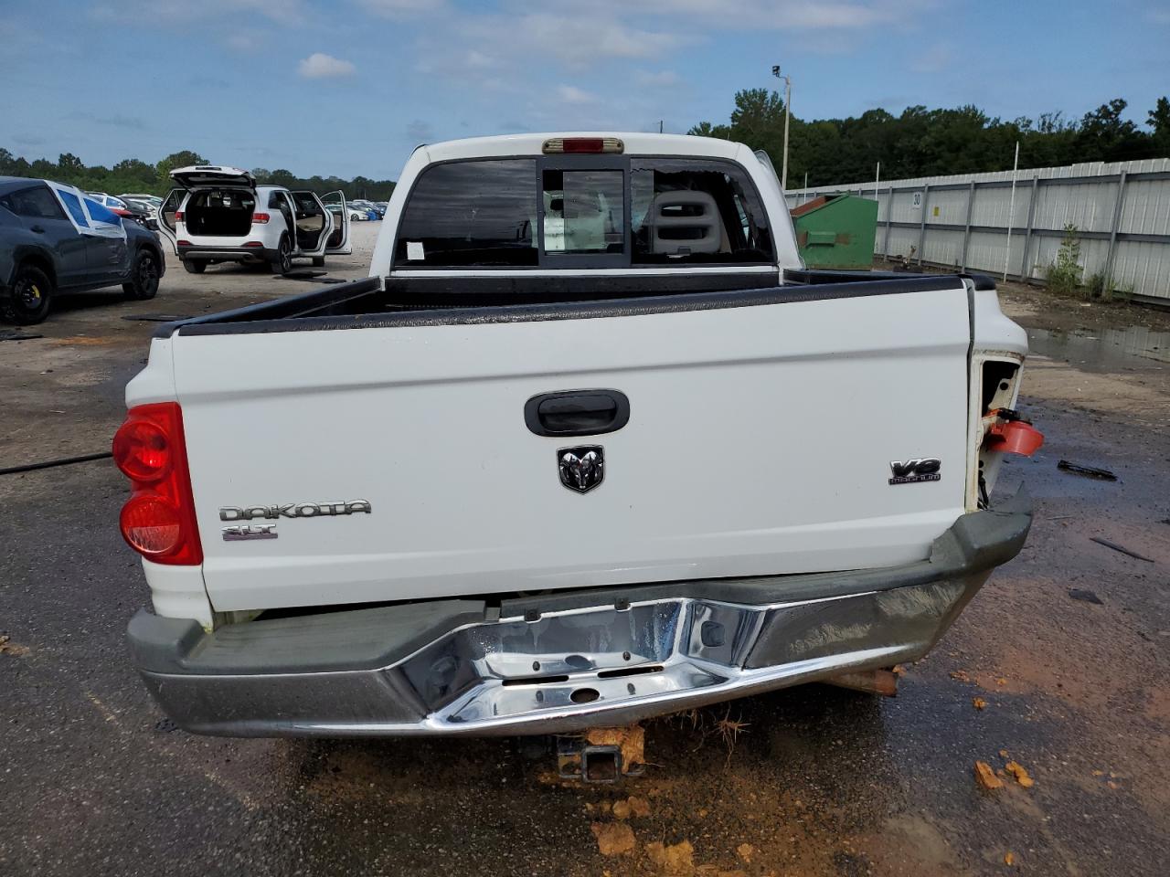 Lot #3242655581 2006 DODGE DAKOTA QUA