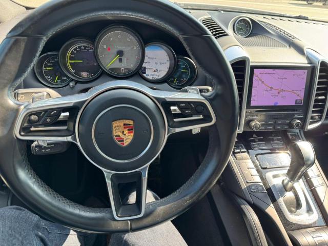 2017 PORSCHE CAYENNE SE WP1AE2A27HLA74767