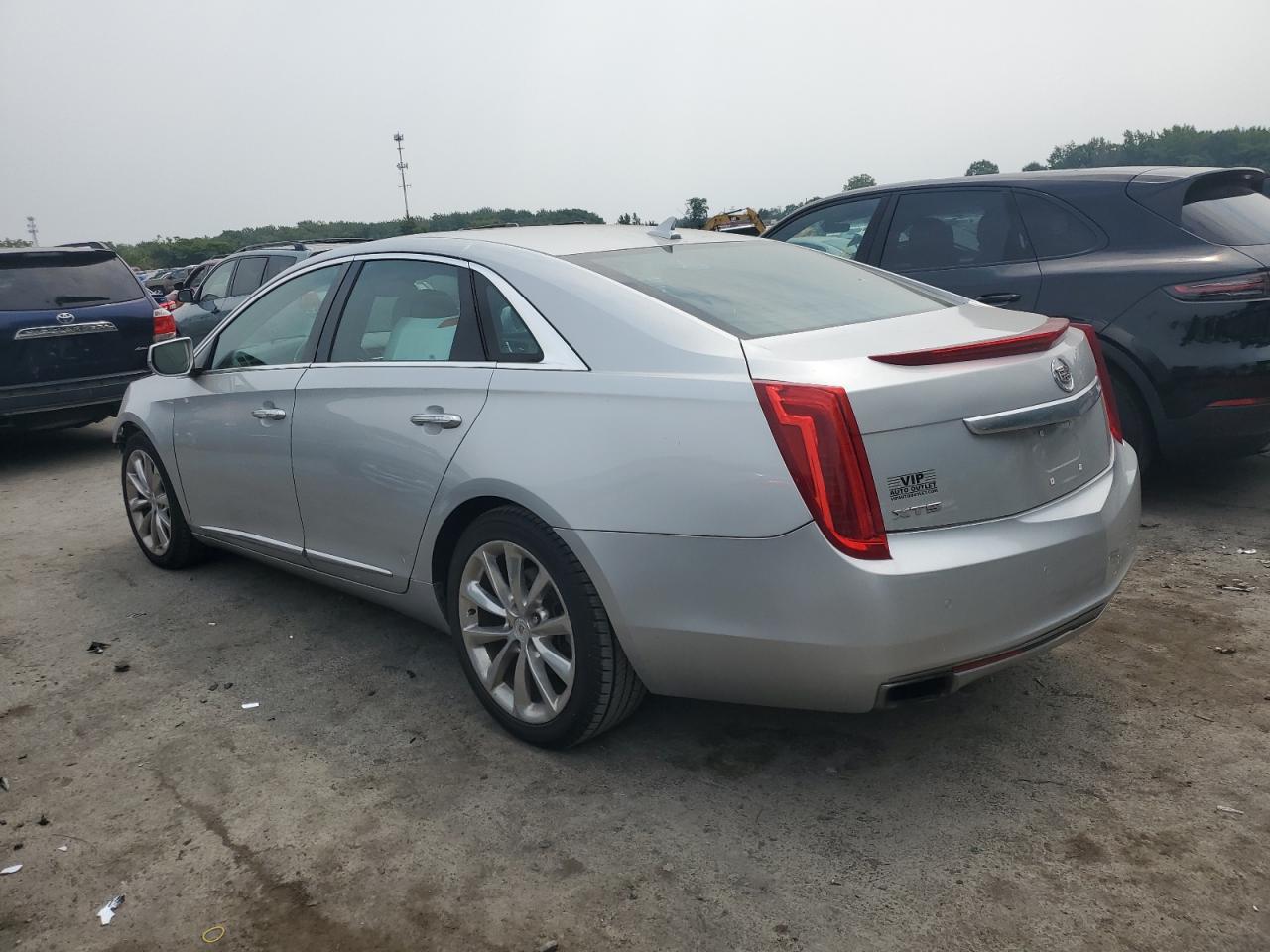 CADILLAC XTS LUXURY COLLECTION