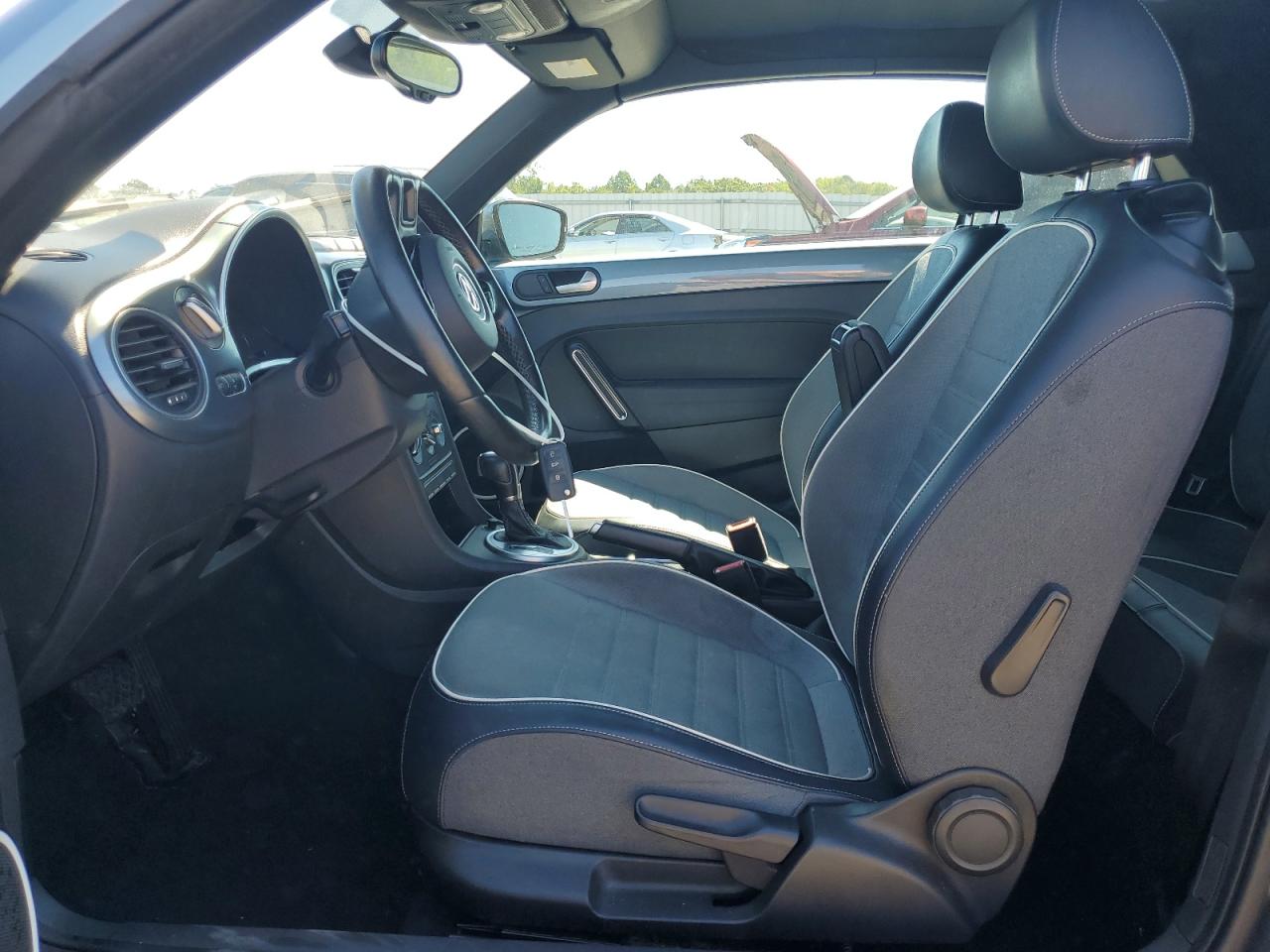 VOLKSWAGEN BEETLE S/SE