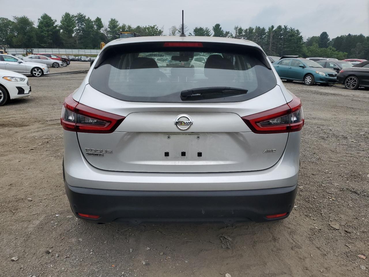 NISSAN ROGUE SPORT S