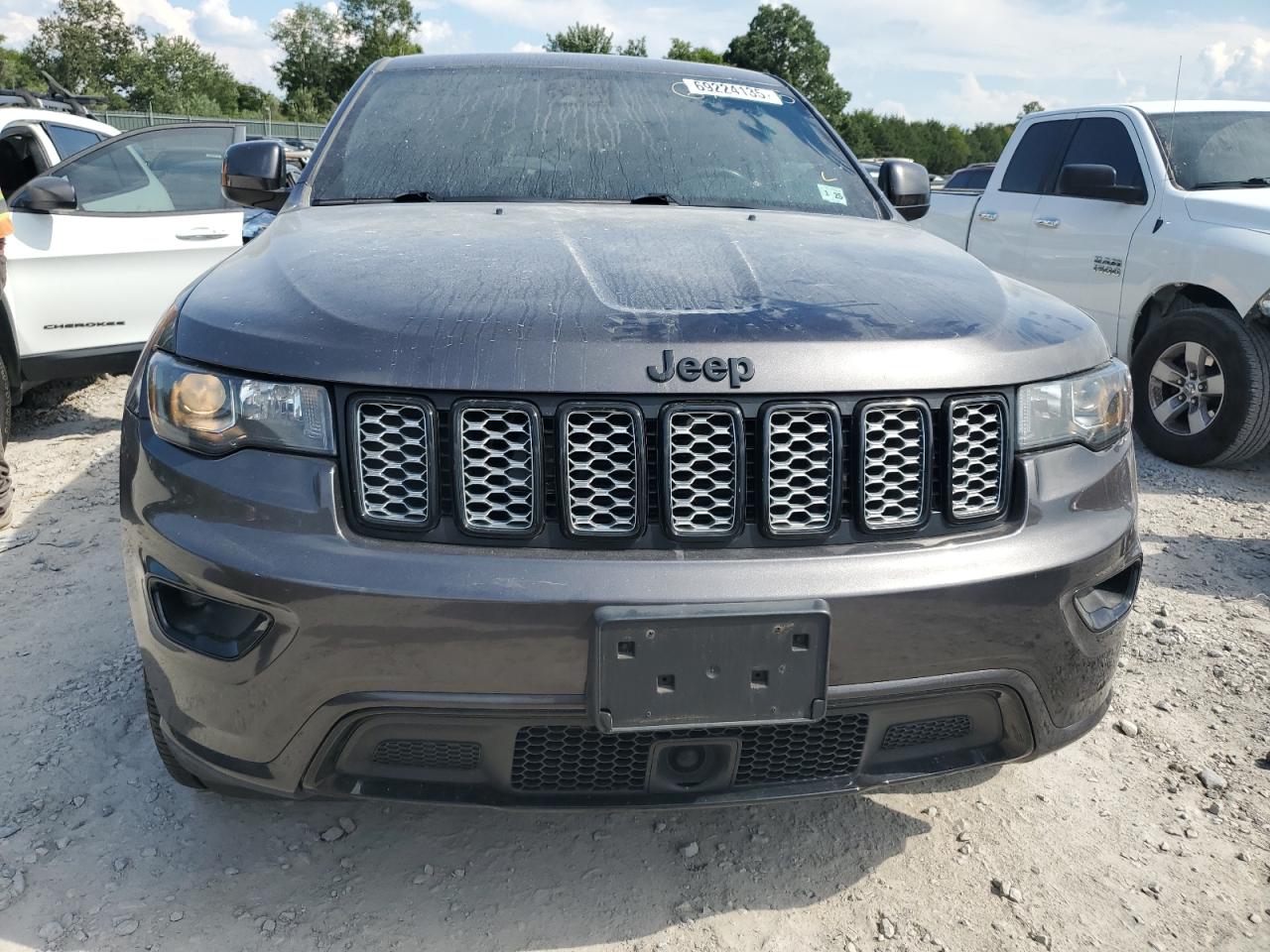 JEEP GRAND CHEROKEE LAREDO