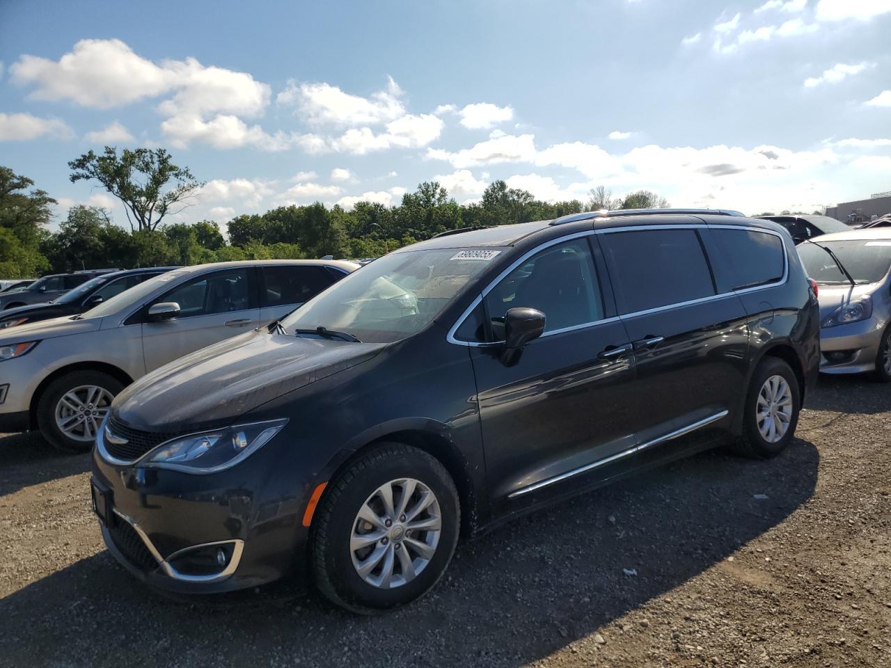 CHRYSLER PACIFICA TOURING L