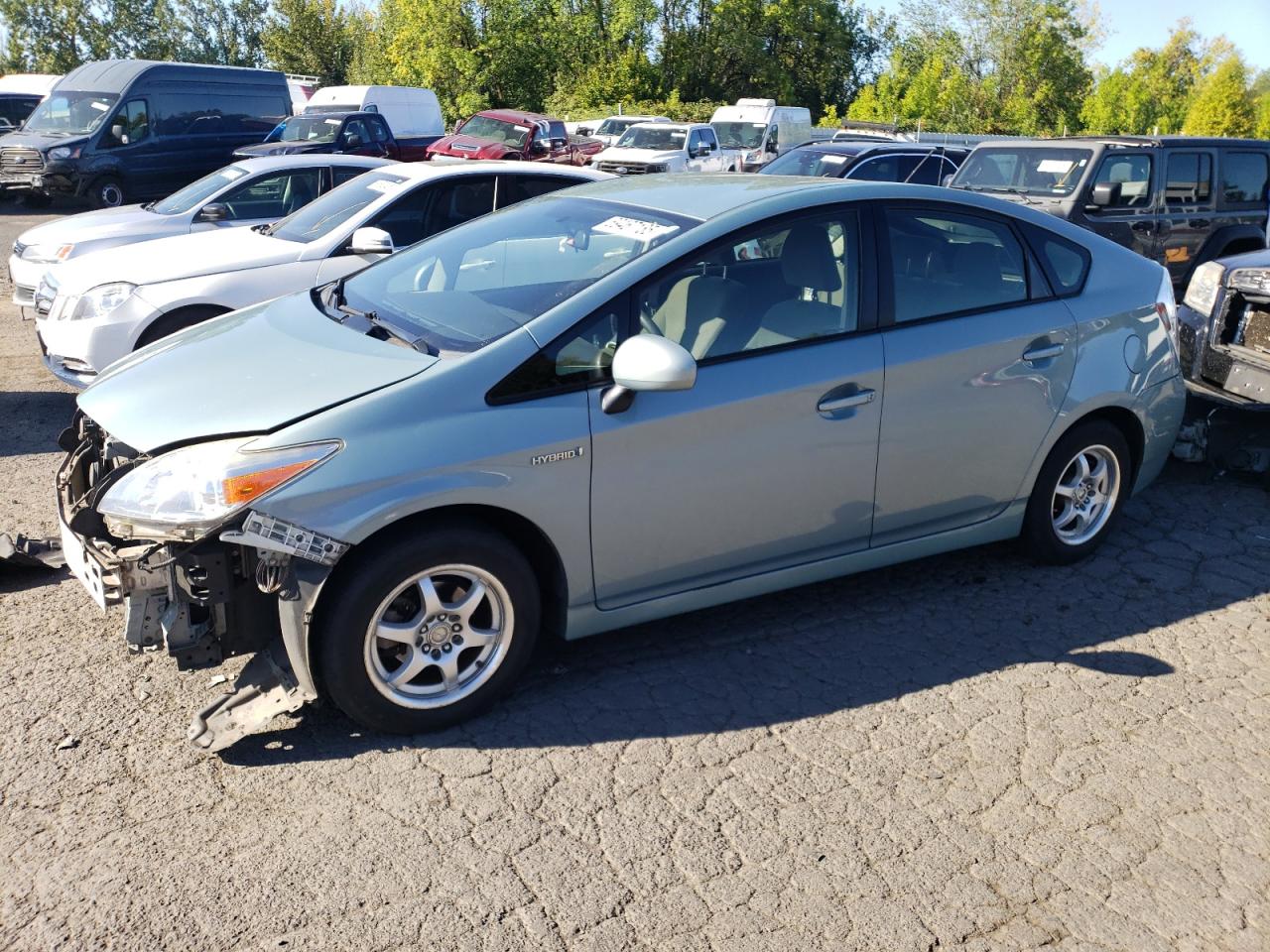 TOYOTA PRIUS