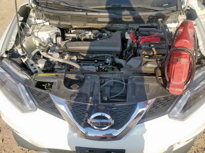 2015 NISSAN ROGUE S 5N1AT2MT5FC895208