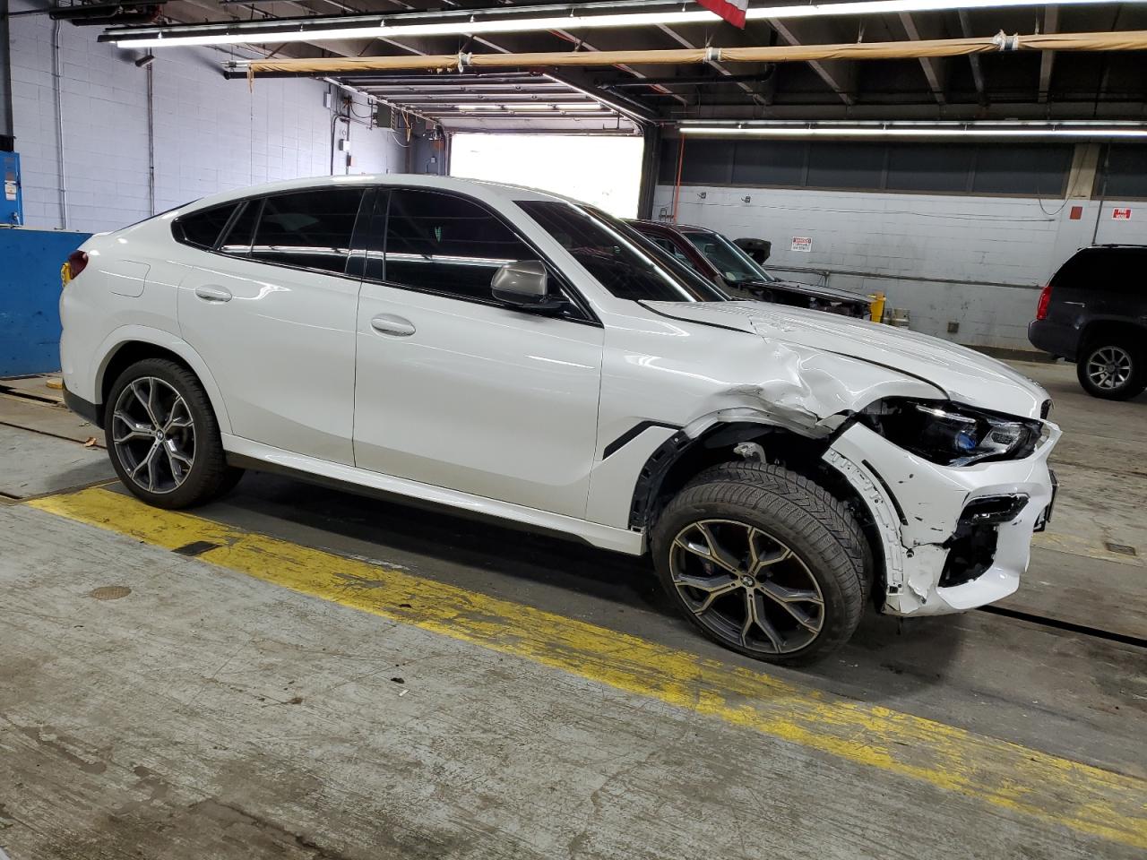 BMW X6 M M50I