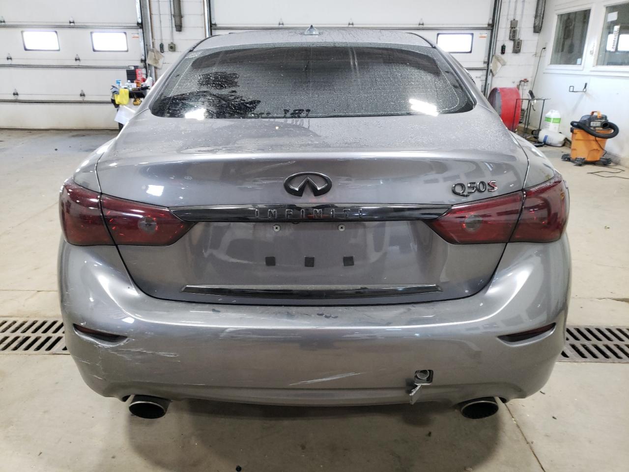 INFINITI Q50 RED SPORT 400