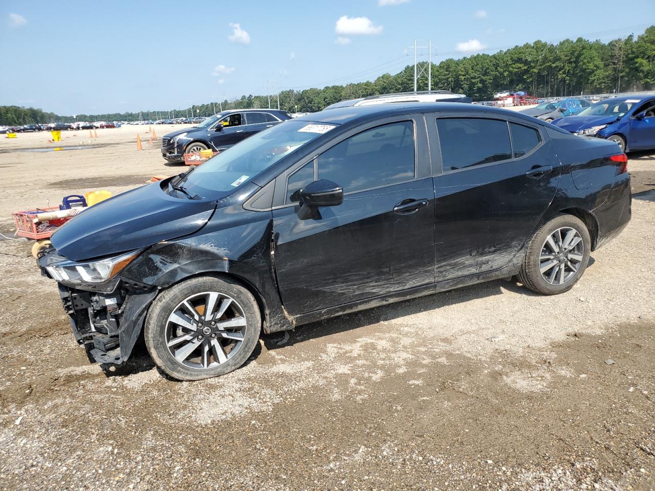 NISSAN VERSA SV