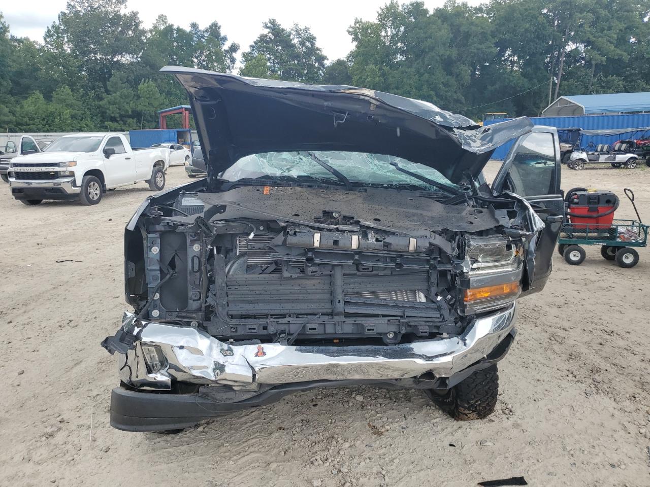 CHEVROLET SILVERADO C1500 LT