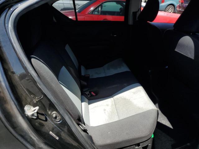 2016 TOYOTA PRIUS C JTDKDTB31G1117810
