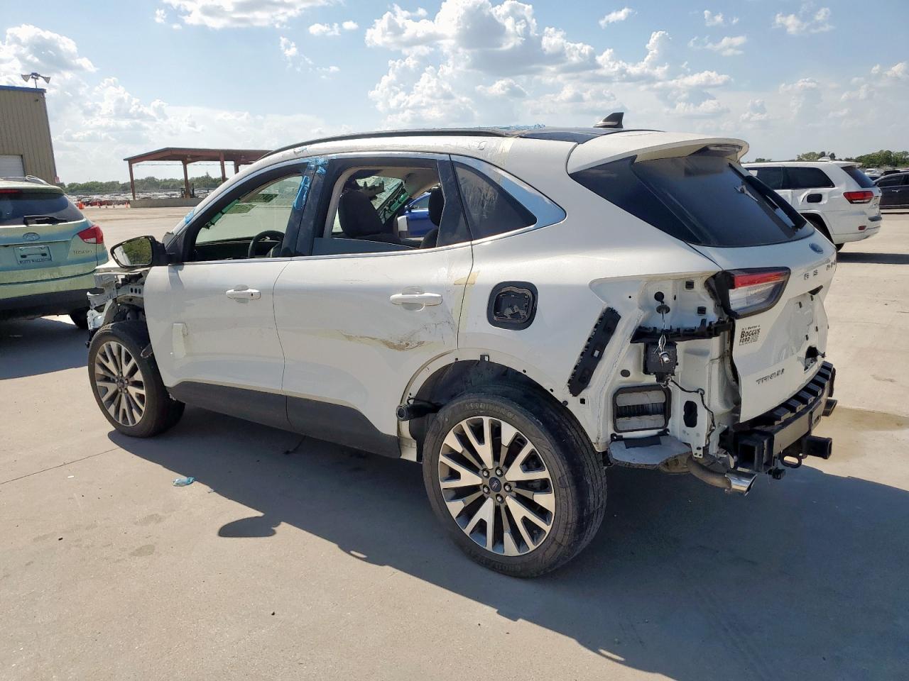 FORD ESCAPE TITANIUM