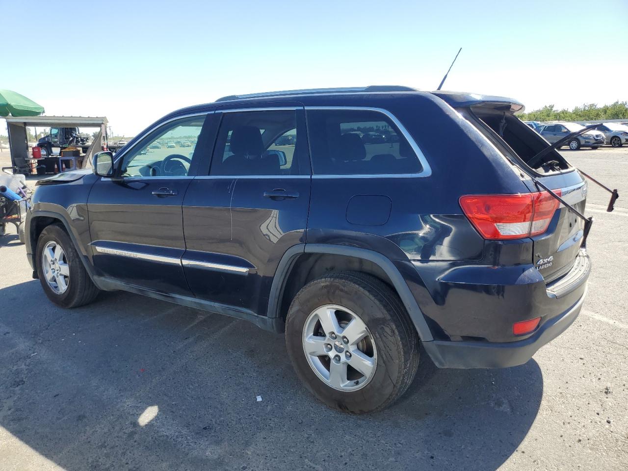 JEEP GRAND CHEROKEE LAREDO