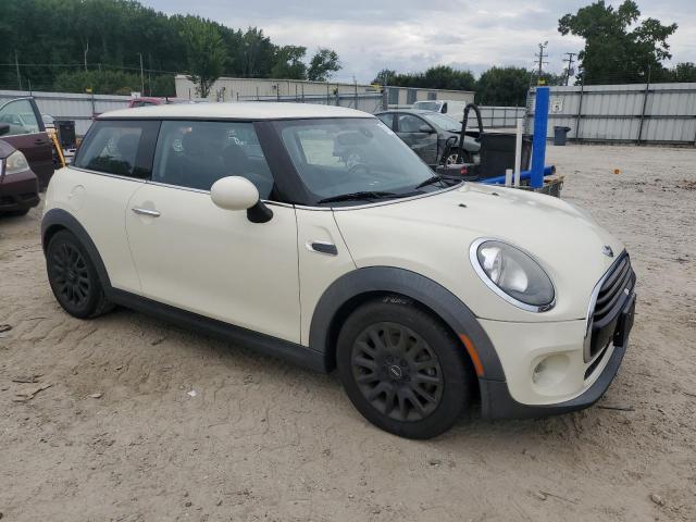2018 MINI COOPER WMWXP5C53J2G62370