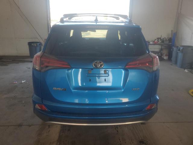 2017 TOYOTA RAV4 XLE JTMWFREV5HJ710647