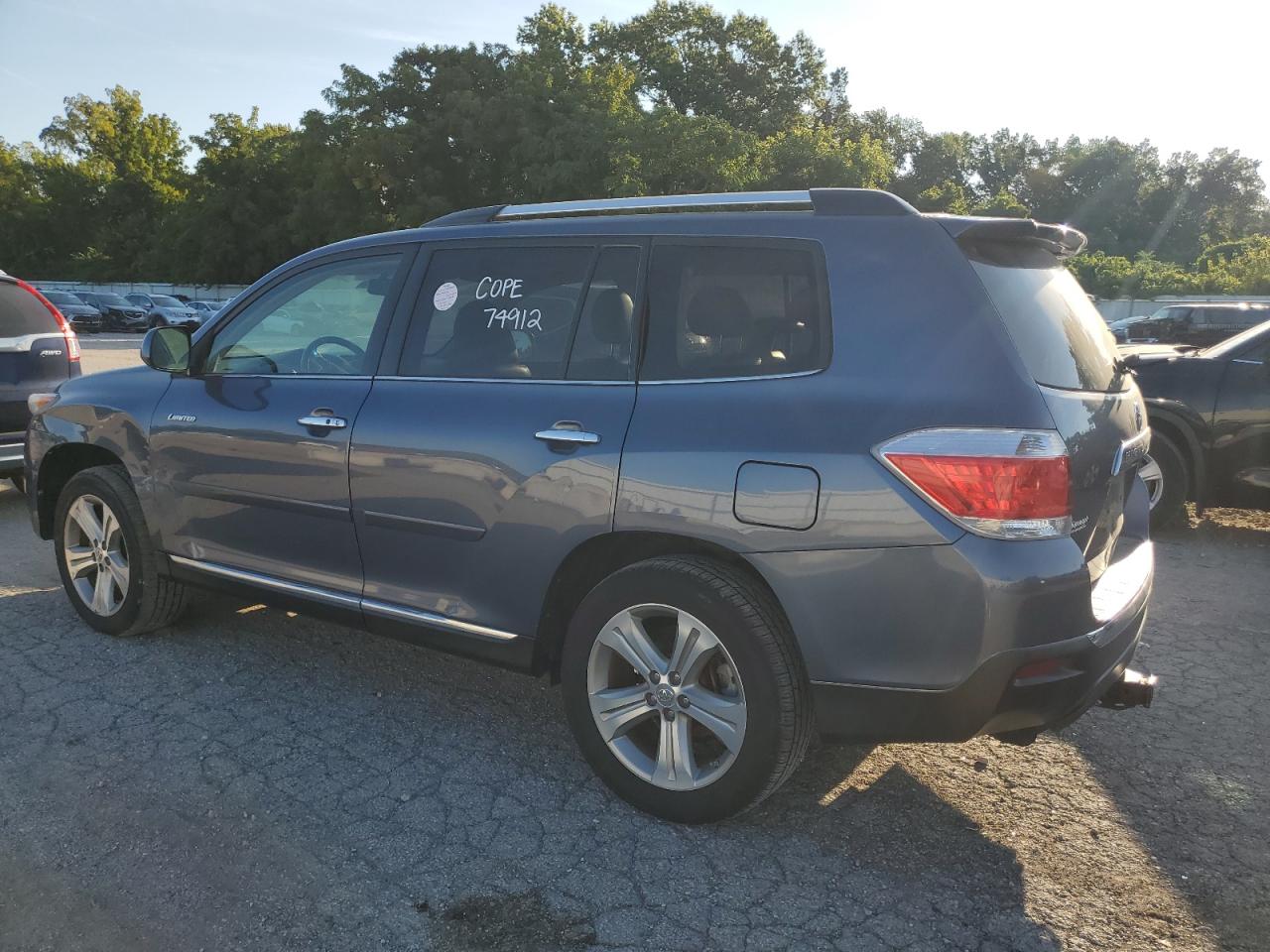 TOYOTA HIGHLANDER LIMITED