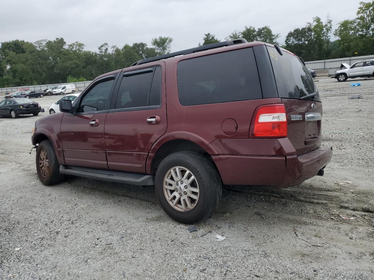 FORD EXPEDITION XLT
