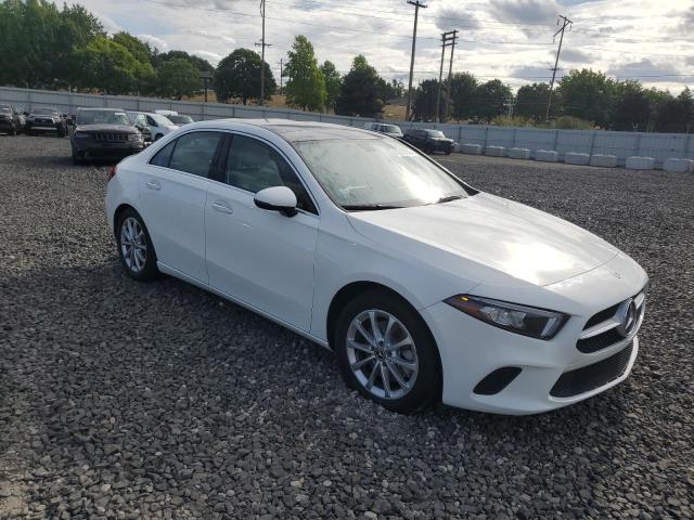 2019 MERCEDES-BENZ A 220 WDD3G4EB1KW025277