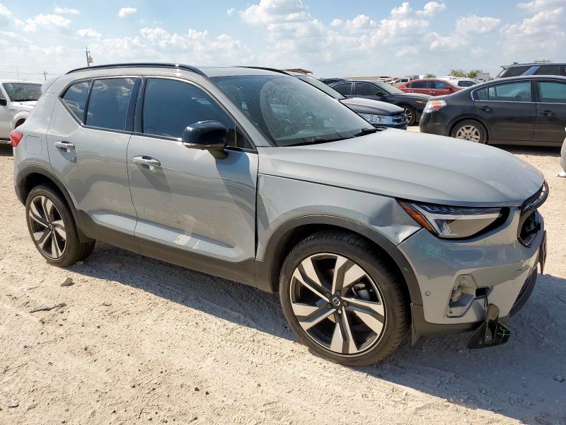 2024 VOLVO XC40 PLUS YV4L12UL0R2207108