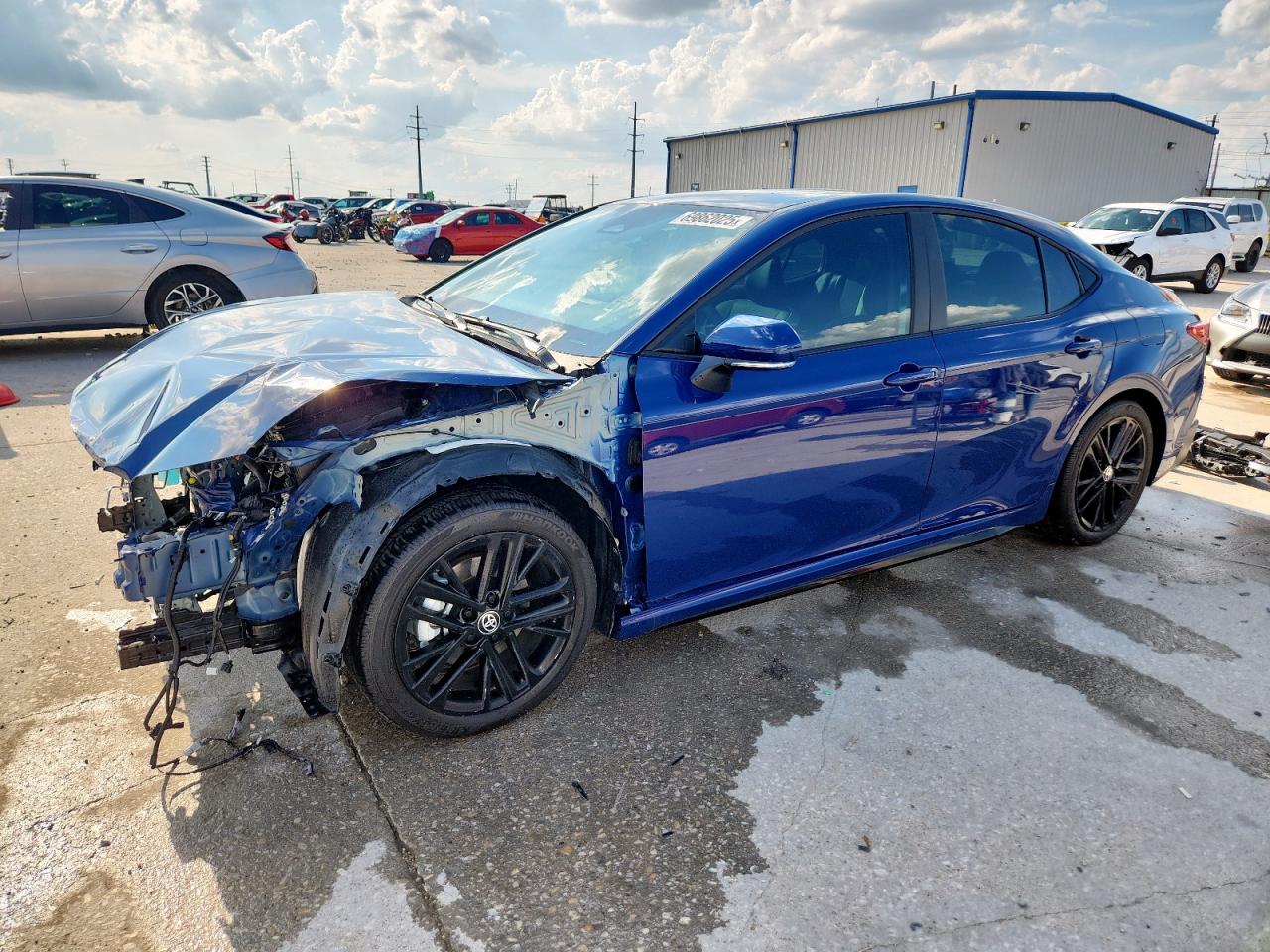 TOYOTA CAMRY XSE