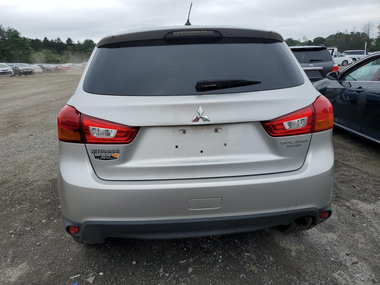 MITSUBISHI OUTLANDER ES