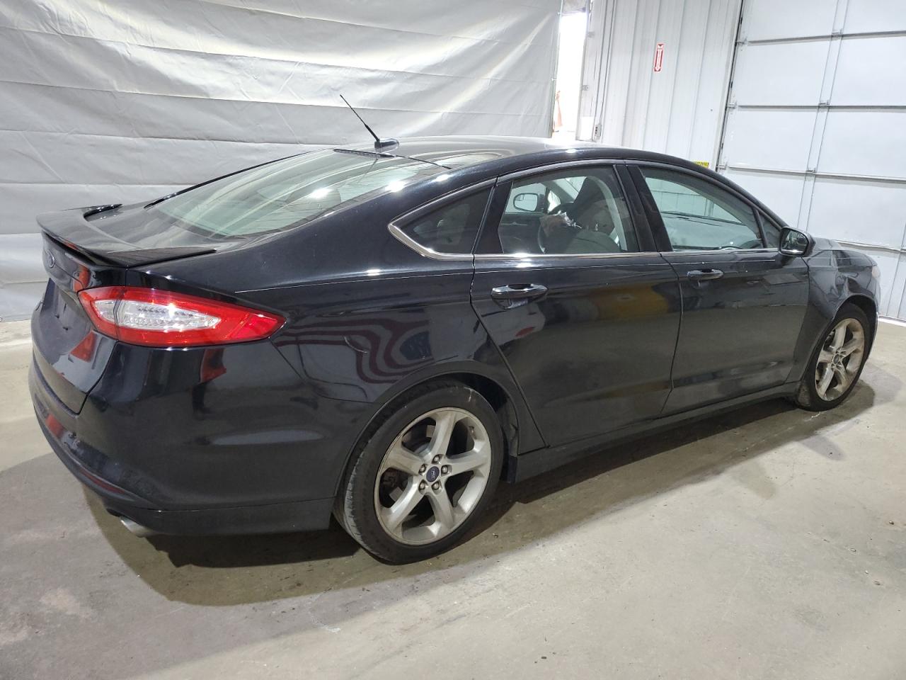 FORD FUSION S