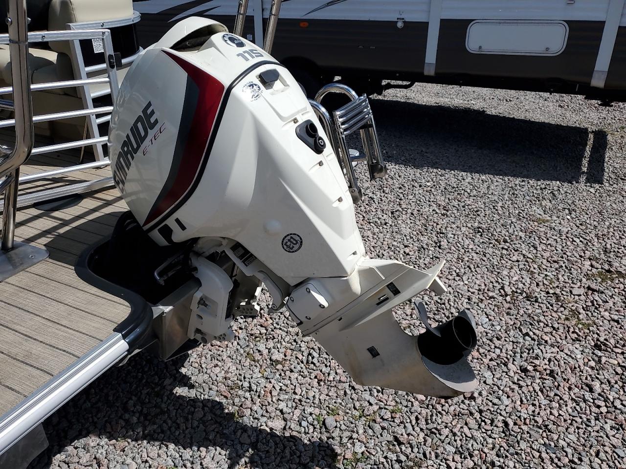 Lot #3226629781 2018 SYLVAN PONTOON