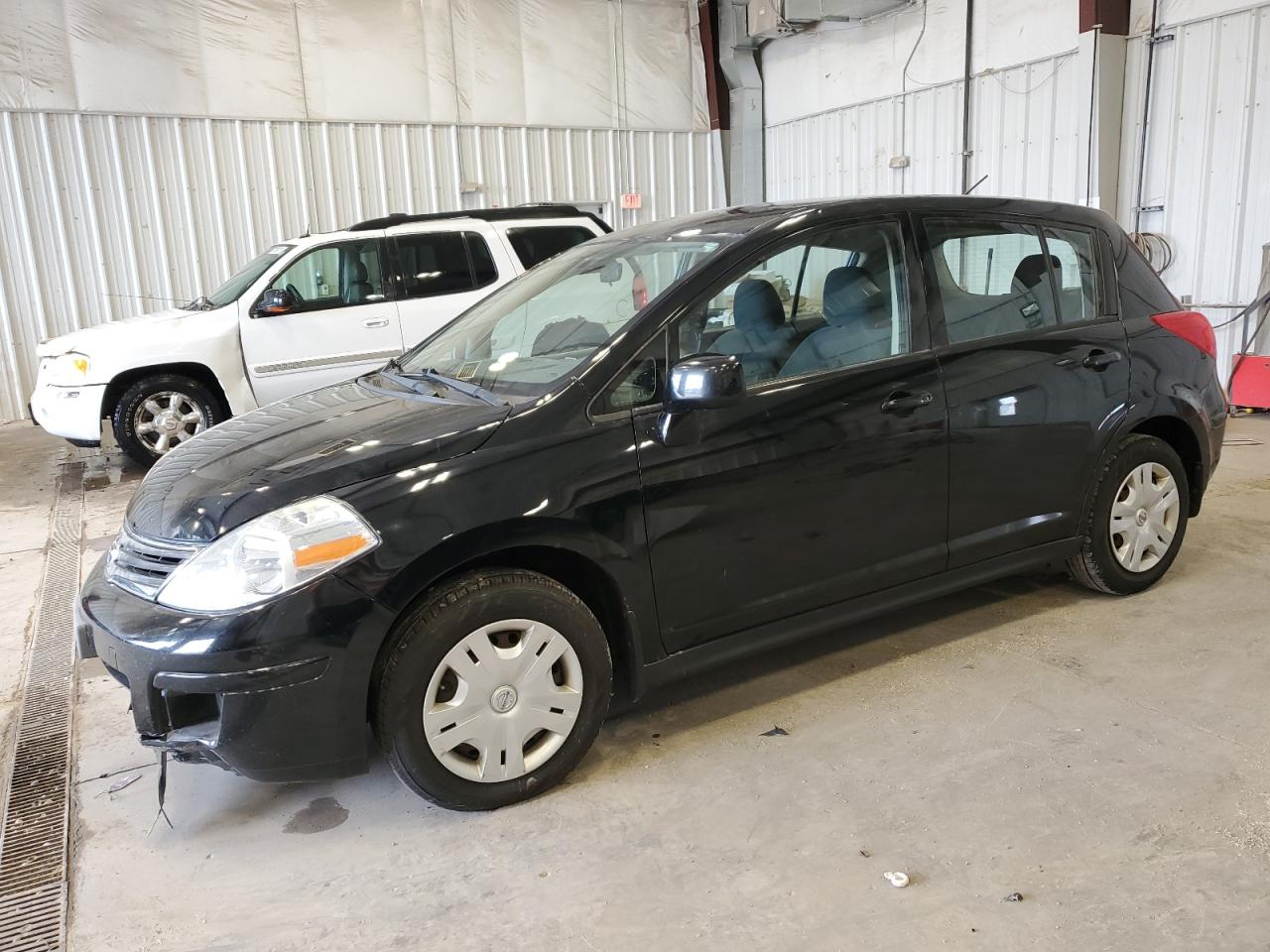 NISSAN VERSA S