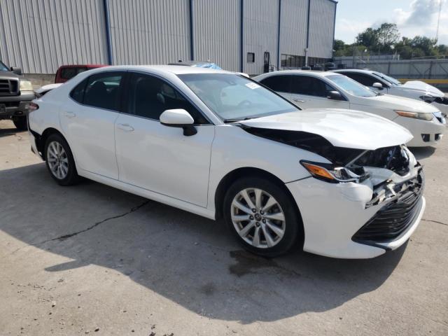 2018 TOYOTA CAMRY L 4T1B11HKXJU582776