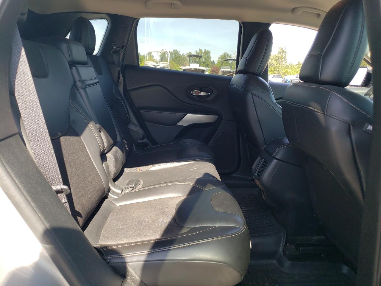 JEEP GRAND CHEROKEE LATITUDE PLUS