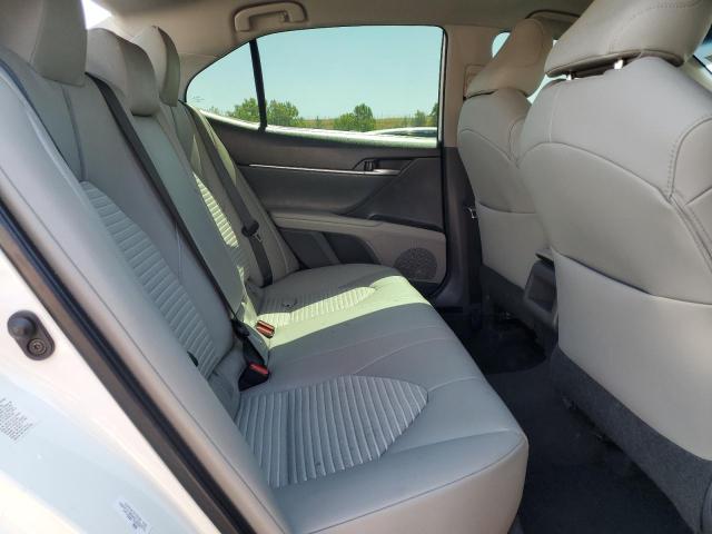 2019 TOYOTA CAMRY SE A 4T1B11HK2KU743624