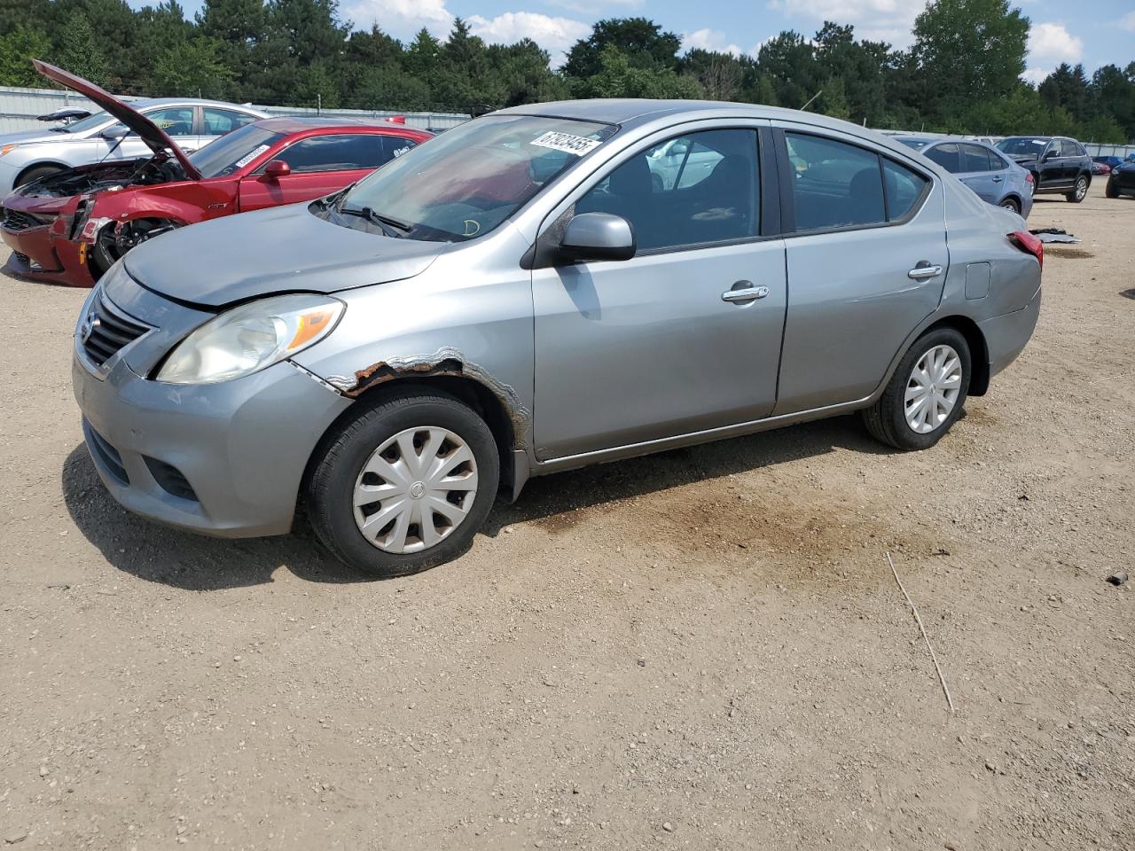 NISSAN VERSA S