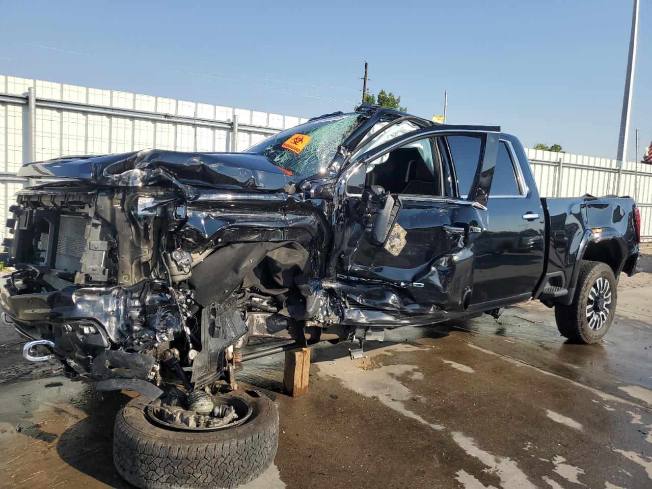 GMC SIERRA K2500 DENALI ULTIMATE