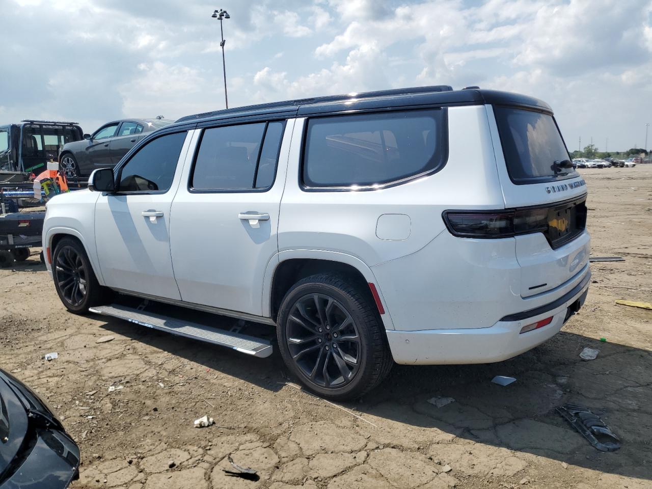 JEEP GRAND WAGONEER SERIES II