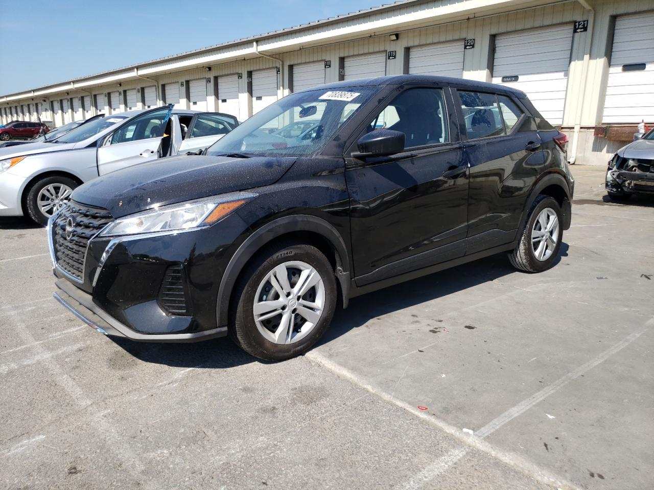 NISSAN KICKS S