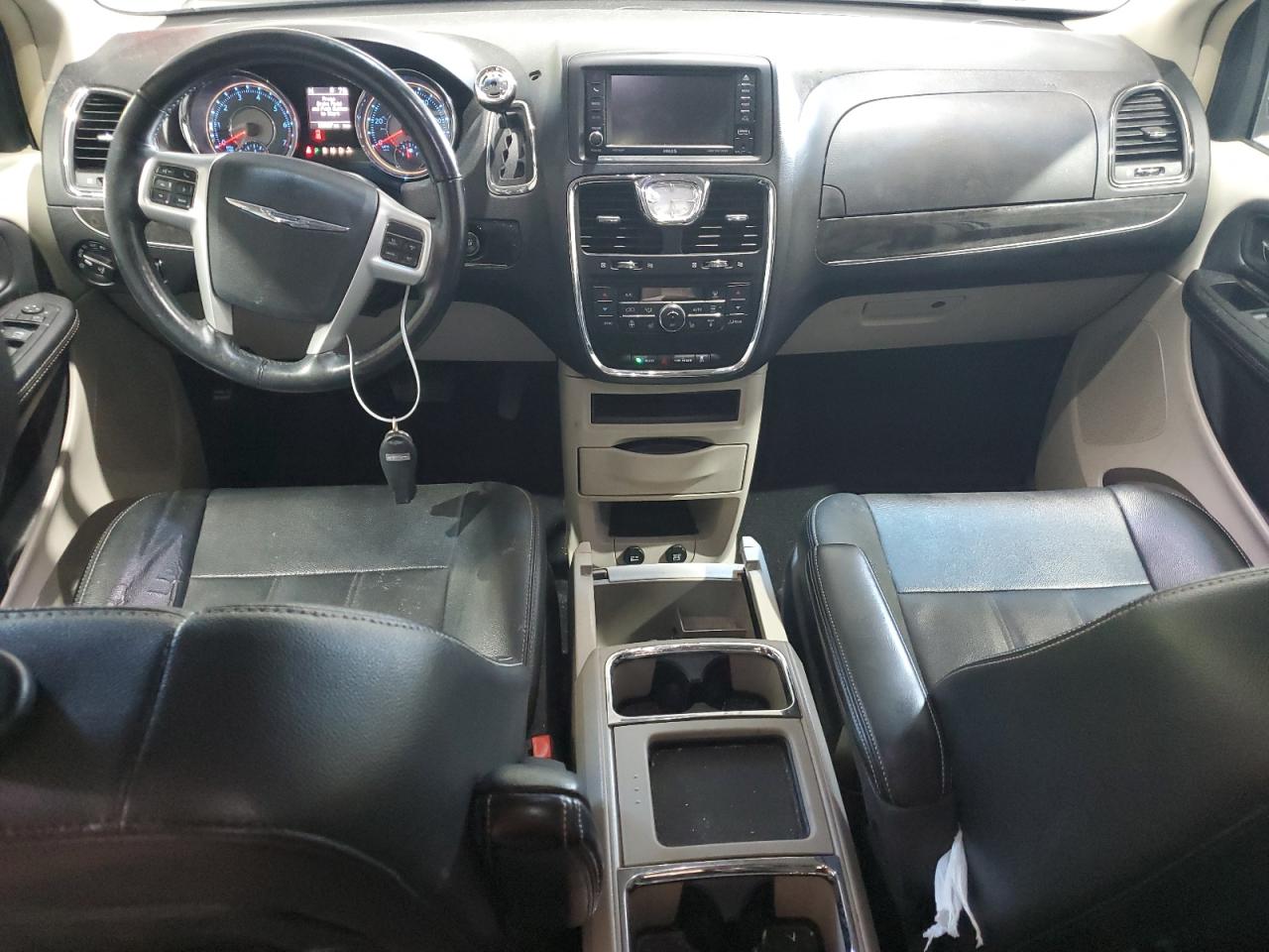 CHRYSLER TOWN & COUNTRY TOURING