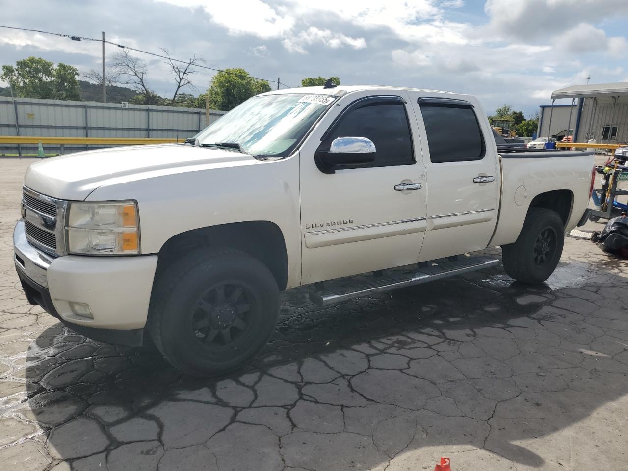 CHEVROLET SILVERADO C1500 LT