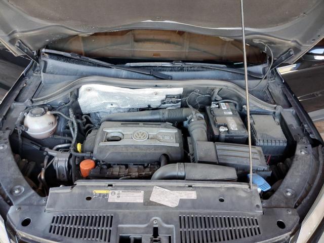 2017 VOLKSWAGEN TIGUAN S WVGAV7AXXHK048059