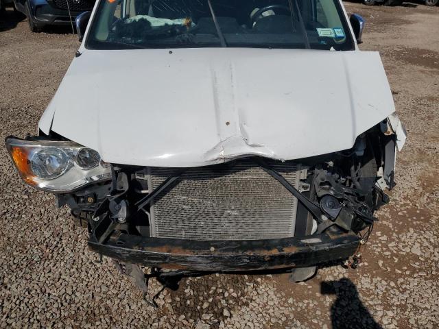 2014 CHRYSLER TOWN & COU - 2C4RC1CG8ER339180