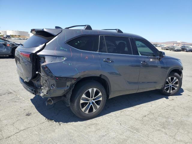 2022 TOYOTA HIGHLANDER XLE 5TDGZRAH8NS546692