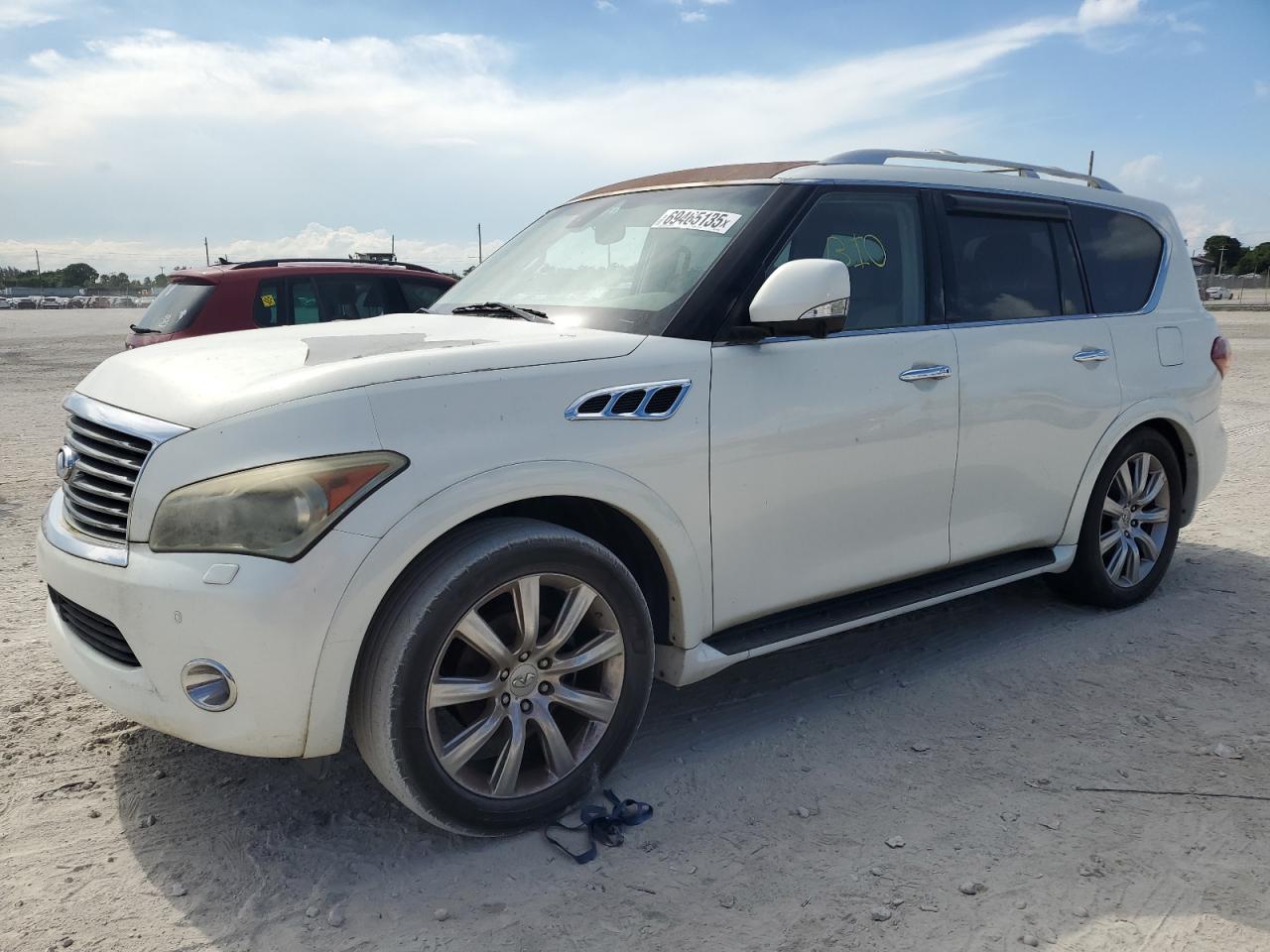 INFINITI QX56