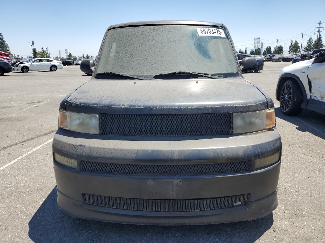 Lot #3280660384 2006 SCION XB